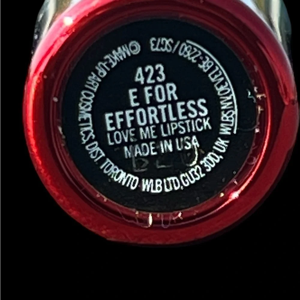 MAC Love Me Lipstick E For Effortless Satin Intense Color​